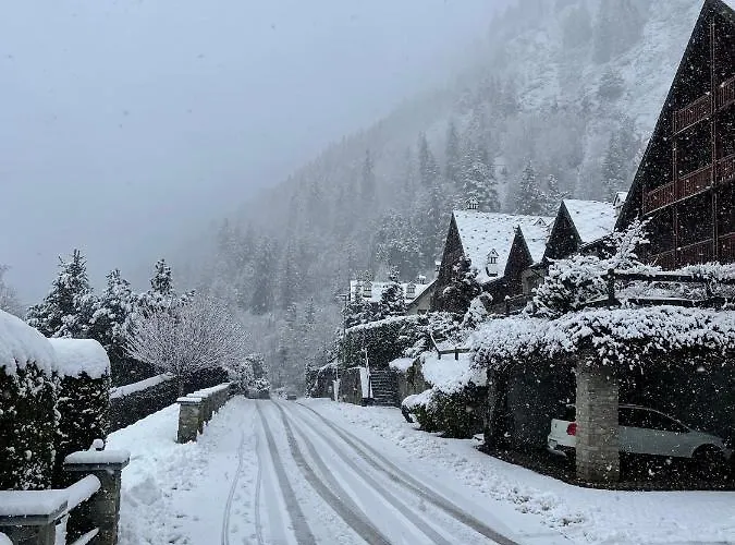 דירה Courmayeur~navetta Gratuita Per Il Centro+impianti קורמאיור